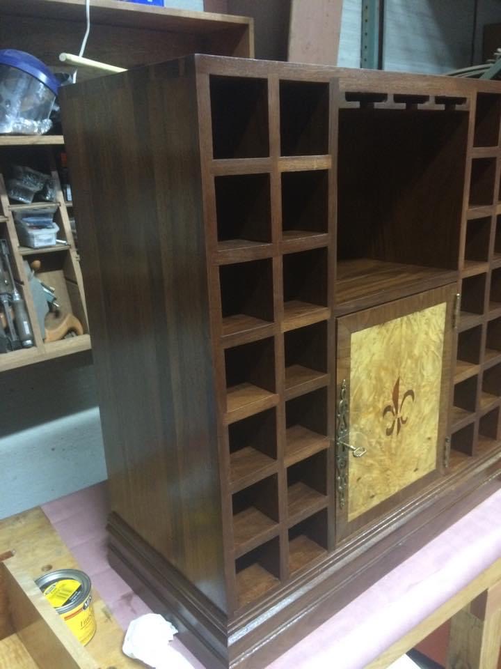 wine cabinet